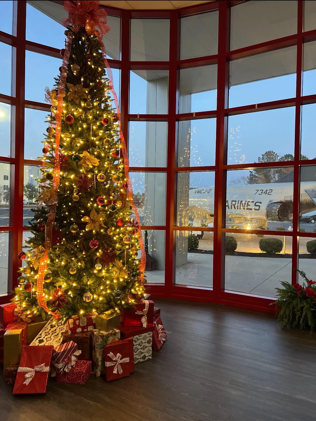 havelock-tourist-and-events-center-christmas-holiday-parties-tree